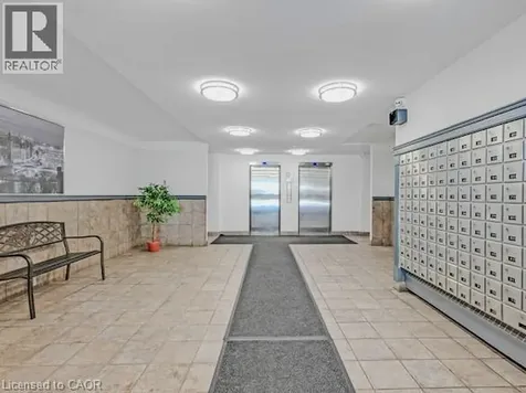 15 Nicklaus Drive Hamilton ON L8K 5L5