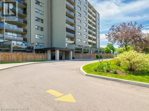 15 Nicklaus Drive Hamilton ON L8K 5L5