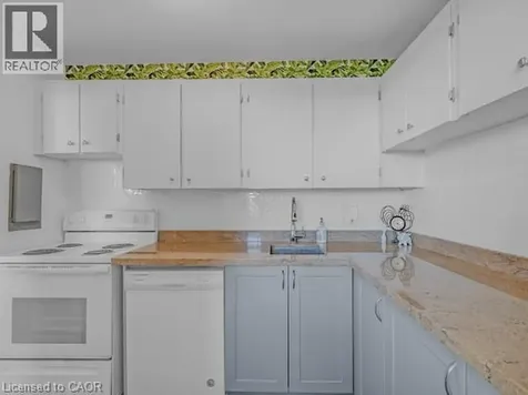 15 Nicklaus Drive Hamilton ON L8K 5L5