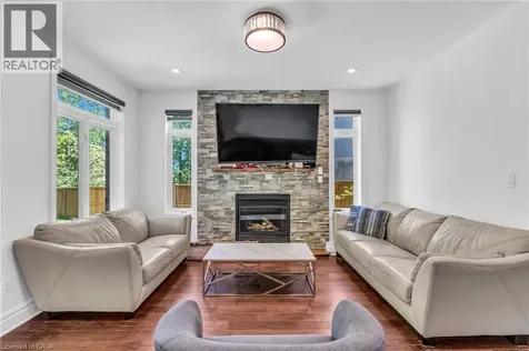 1052 Loft Court London ON N6G 5C1