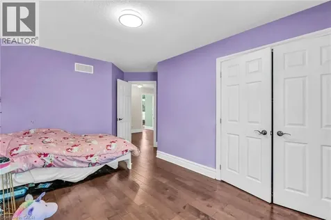 1052 Loft Court London ON N6G 5C1