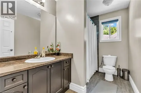 1052 Loft Court London ON N6G 5C1