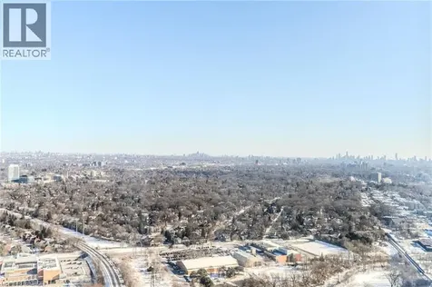 7 Mabelle Avenue Toronto ON M9A 4X7