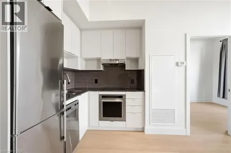 7 Mabelle Avenue Toronto ON M9A 4X7