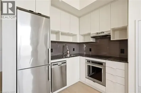7 Mabelle Avenue Toronto ON M9A 4X7