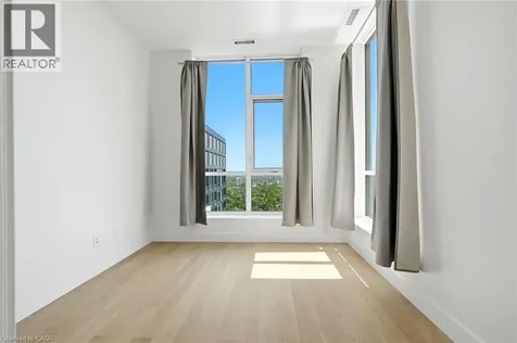 7 Mabelle Avenue Toronto ON M9A 4X7
