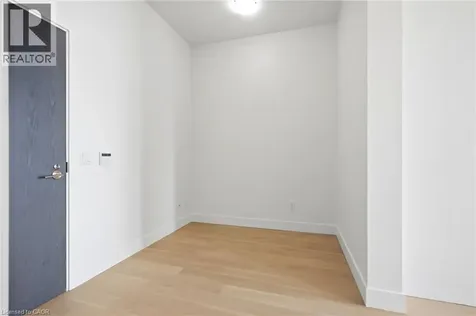 7 Mabelle Avenue Toronto ON M9A 4X7