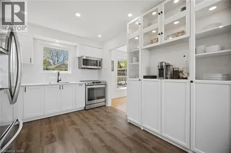 2395 Arnold Crescent Burlington ON L7P 4J2