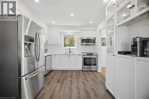 2395 Arnold Crescent Burlington ON L7P 4J2
