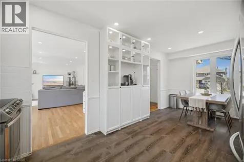 2395 Arnold Crescent Burlington ON L7P 4J2