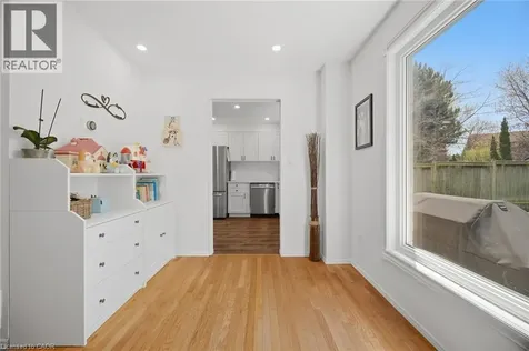 2395 Arnold Crescent Burlington ON L7P 4J2