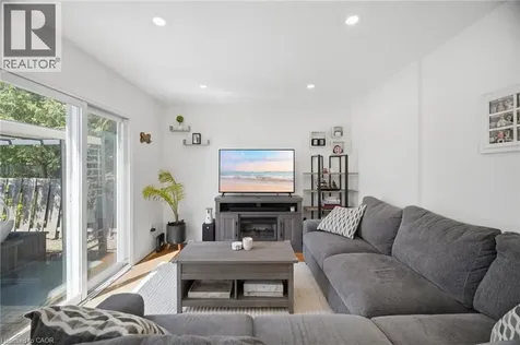 2395 Arnold Crescent Burlington ON L7P 4J2