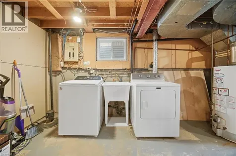 2395 Arnold Crescent Burlington ON L7P 4J2