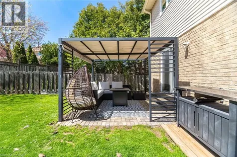 2395 Arnold Crescent Burlington ON L7P 4J2