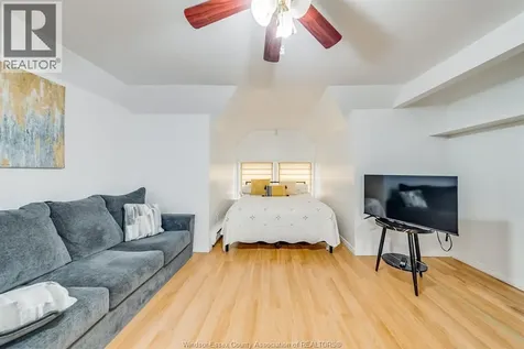 961 Ouellette Avenue Windsor ON N9A 4J5