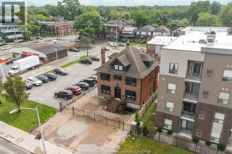 961 Ouellette Avenue Windsor ON N9A 4J5