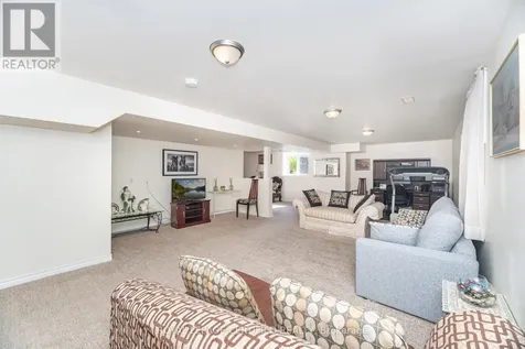 200 Kingfisher Drive Mono ON L6W 0B3