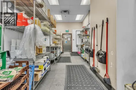 589 Fairway Road South Kitchener ON N2C 1X4