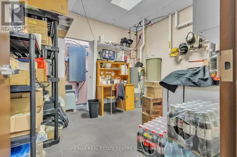 589 Fairway Road South Kitchener ON N2C 1X4