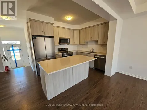 879 Amand Drive Kitchener ON N2R 0V6
