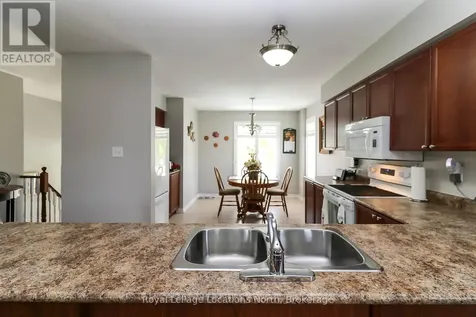 29 Masters Lane Wasaga Beach ON L9Z 1S8