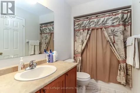 29 Masters Lane Wasaga Beach ON L9Z 1S8