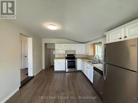 26 Nassau Street Selwyn ON K0L 2H0