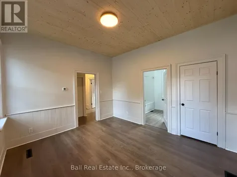 26 Nassau Street Selwyn ON K0L 2H0