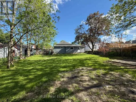 26 Nassau Street Selwyn ON K0L 2H0