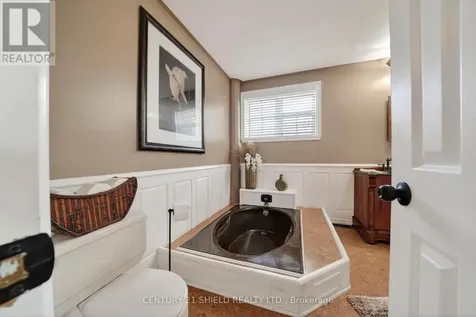 812 Briarhill Avenue Cornwall ON K6J 3N5