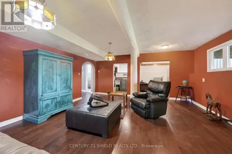 812 Briarhill Avenue Cornwall ON K6J 3N5