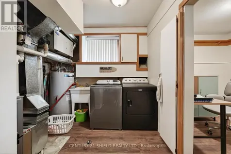 812 Briarhill Avenue Cornwall ON K6J 3N5