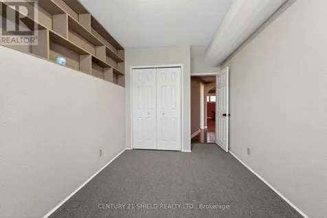 812 Briarhill Avenue Cornwall ON K6J 3N5