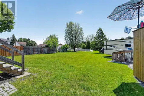 812 Briarhill Avenue Cornwall ON K6J 3N5
