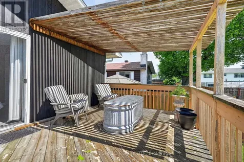 812 Briarhill Avenue Cornwall ON K6J 3N5
