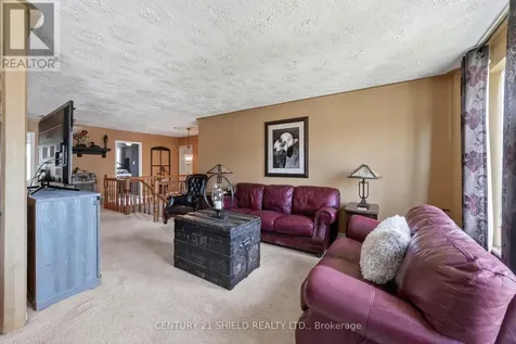 812 Briarhill Avenue Cornwall ON K6J 3N5