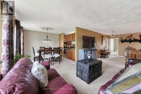 812 Briarhill Avenue Cornwall ON K6J 3N5
