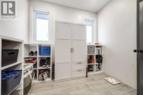 856 Talbot Lakeshore ON N0R 1K0