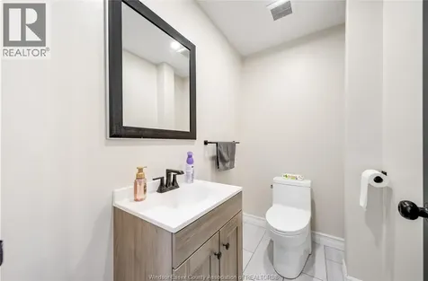 856 Talbot Lakeshore ON N0R 1K0