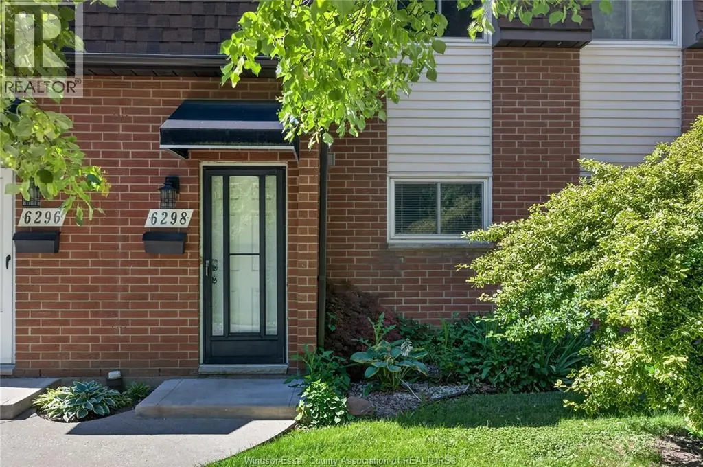 6298 Thornberry Crescent Windsor ON N8T 3A3