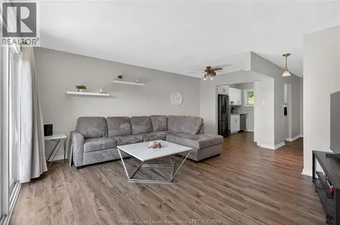 6298 Thornberry Crescent Windsor ON N8T 3A3