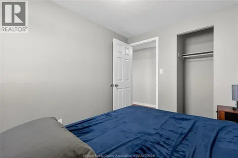 6298 Thornberry Crescent Windsor ON N8T 3A3