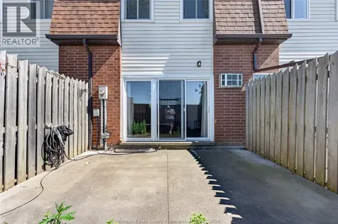 6298 Thornberry Crescent Windsor ON N8T 3A3