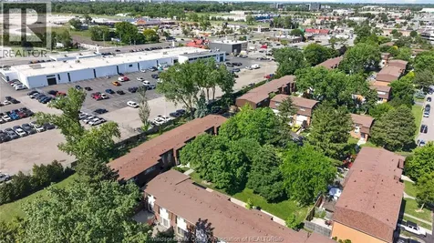 6298 Thornberry Crescent Windsor ON N8T 3A3