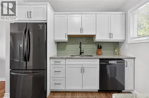 6298 Thornberry Crescent Windsor ON N8T 3A3