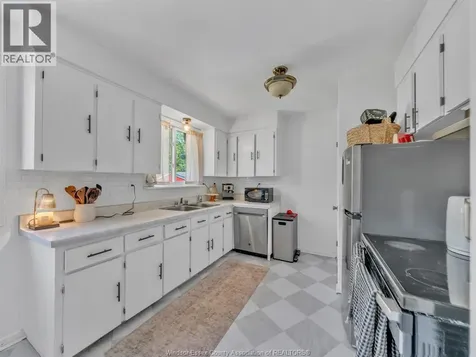 2459 Francois Road Windsor ON N8W 4T3