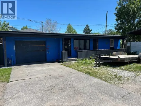 1672 Drouillard Windsor ON N8Y 2S3