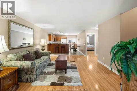 11827 Boulder Crescent Windsor ON N8P 1Z8