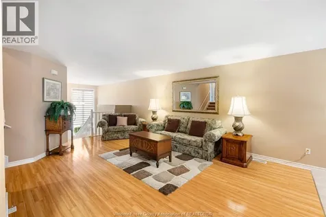 11827 Boulder Crescent Windsor ON N8P 1Z8