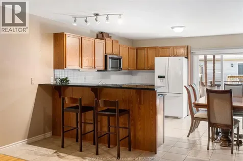 11827 Boulder Crescent Windsor ON N8P 1Z8